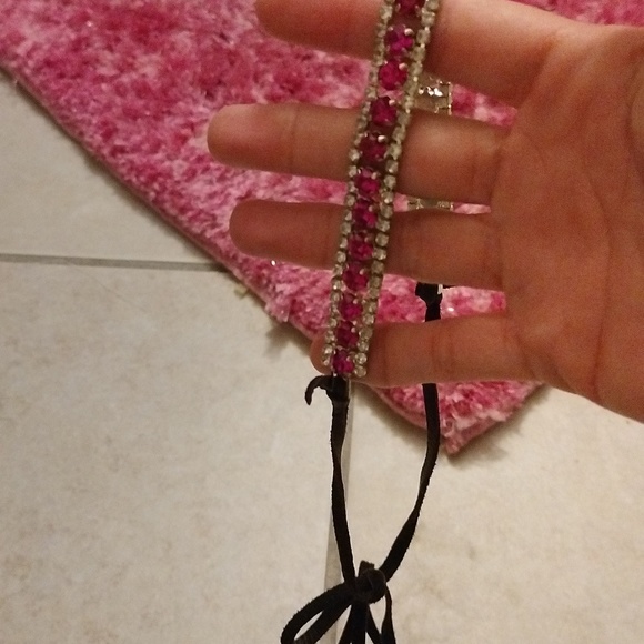 Sandra ling beautiful hot pink crystal choker - Picture 2 of 2